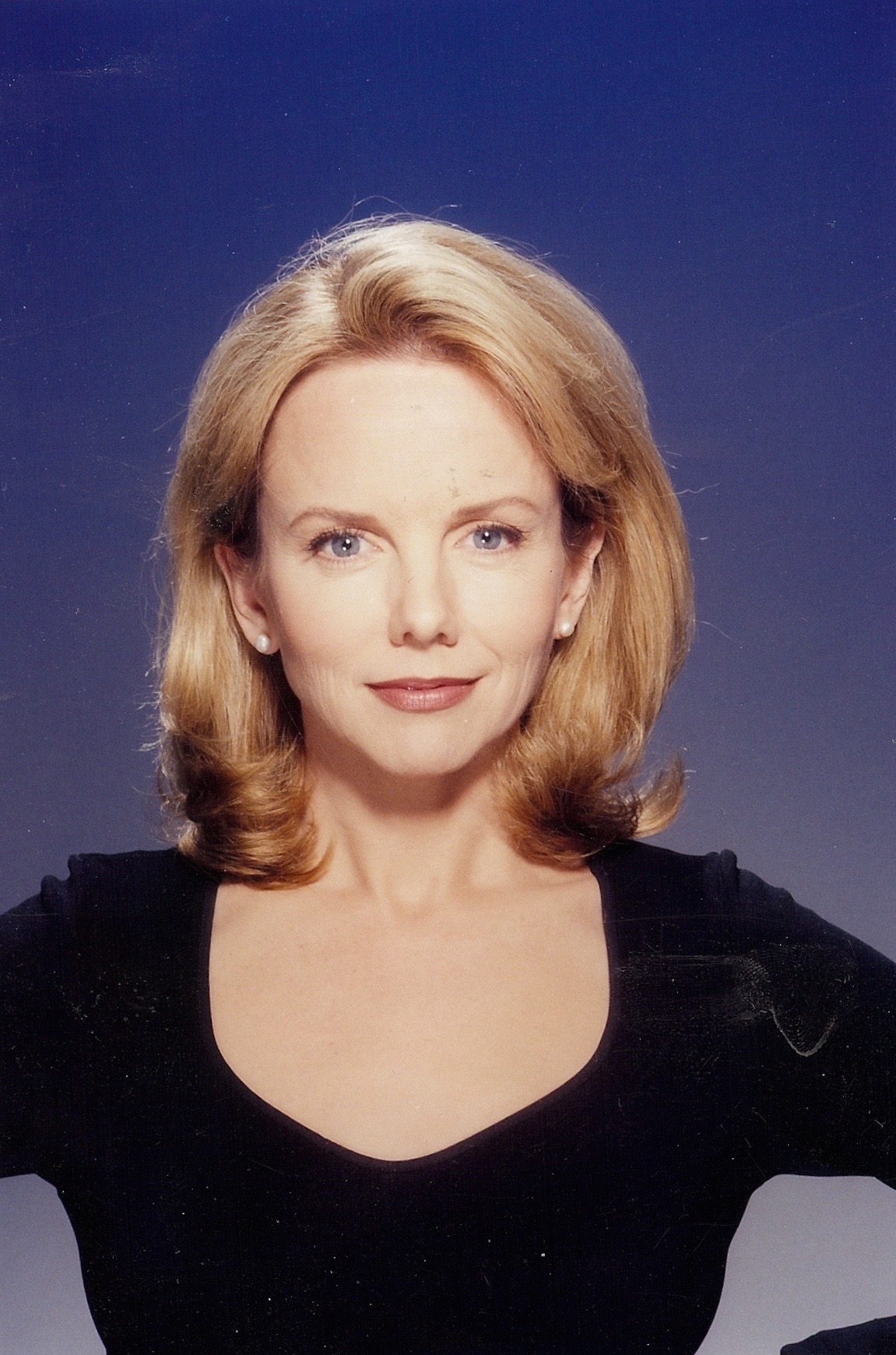 Headshots Linda Purl