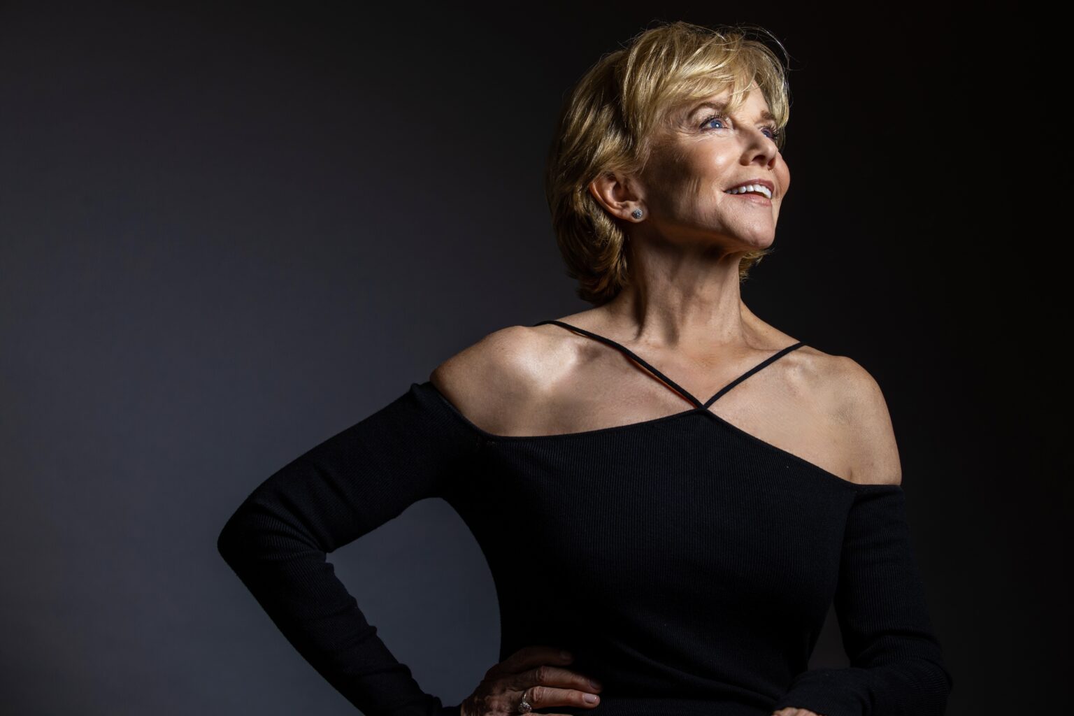 Headshots – Linda Purl